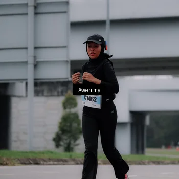 Runner Photo 7408874