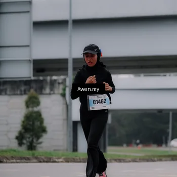 Runner Photo 7408882