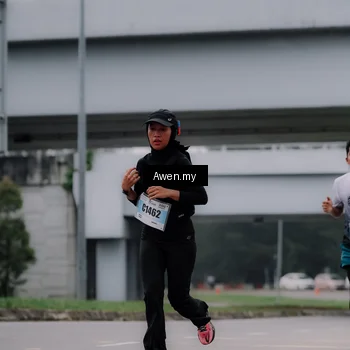 Runner Photo 7408902