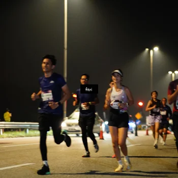 Runner Photo 7408910