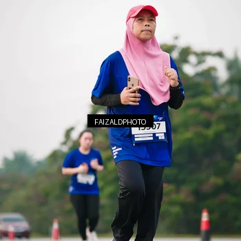 Runner Photo 7408911