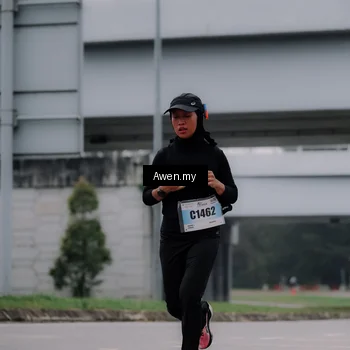 Runner Photo 7408919