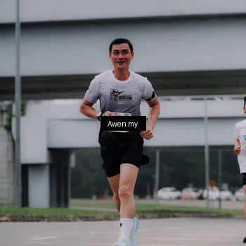 Runner Photo 7408948