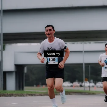 Runner Photo 7408961