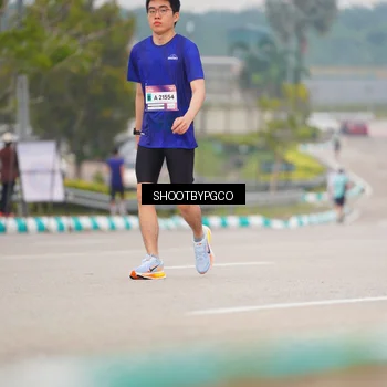 Runner Photo 7408989