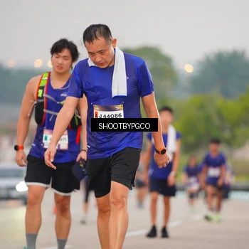 Runner Photo 7408992