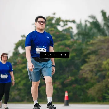 Runner Photo 7409000
