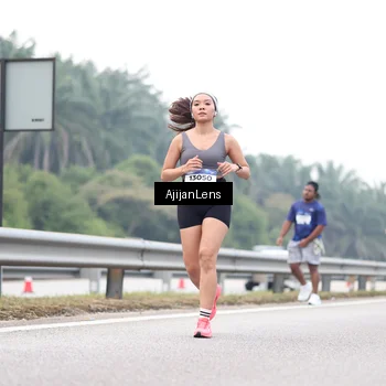 Runner Photo 7409045