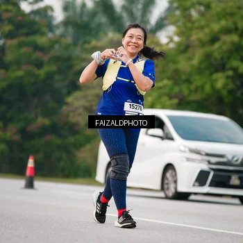 Runner Photo 7409049