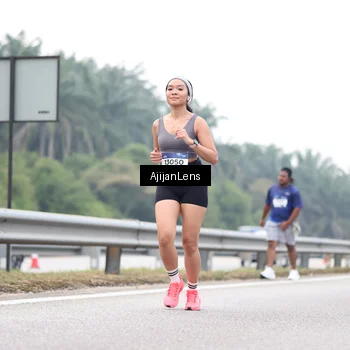 Runner Photo 7409056