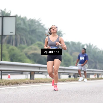 Runner Photo 7409057