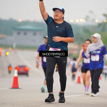 Runner Photo 7409068