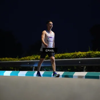 Runner Photo 7409092