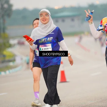 Runner Photo 7409158
