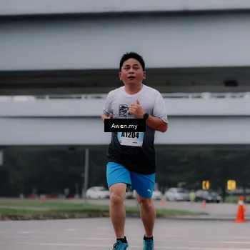 Runner Photo 7409188