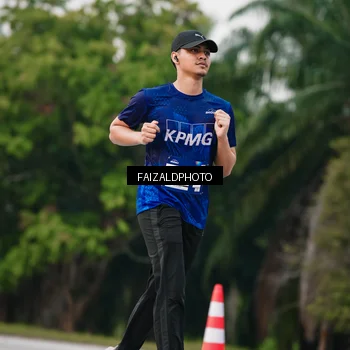 Runner Photo 7409208