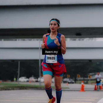 Runner Photo 7409215
