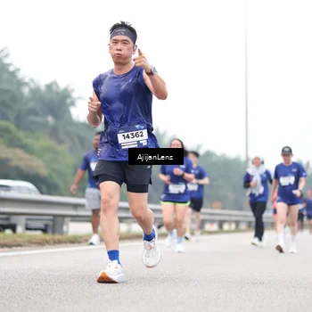 Runner Photo 7409240