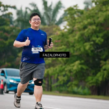 Runner Photo 7409258