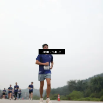Runner Photo 7409264