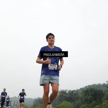 Runner Photo 7409279