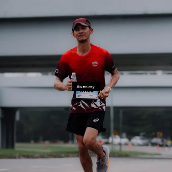 Runner Photo 7409284