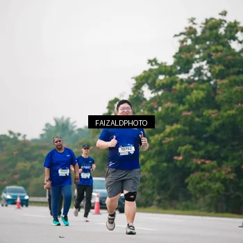 Runner Photo 7409292