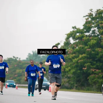 Runner Photo 7409310