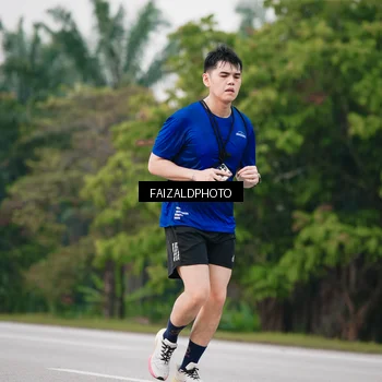 Runner Photo 7409320