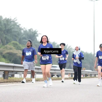 Runner Photo 7409325