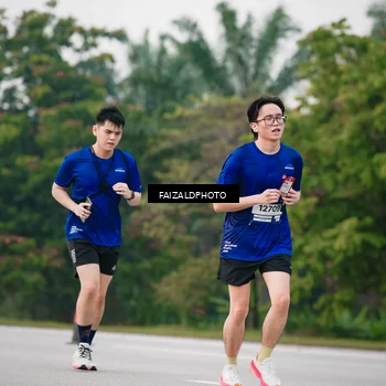 Runner Photo 7409332