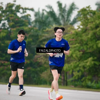 Runner Photo 7409340