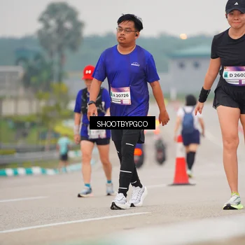 Runner Photo 7409376