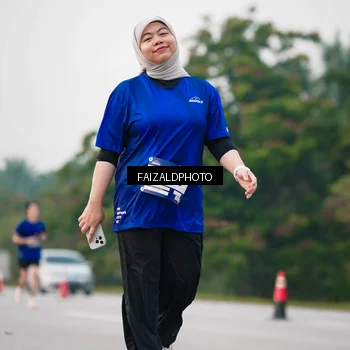 Runner Photo 7409391