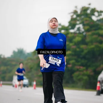 Runner Photo 7409398