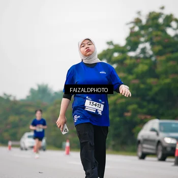 Runner Photo 7409411