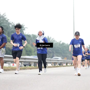 Runner Photo 7409449