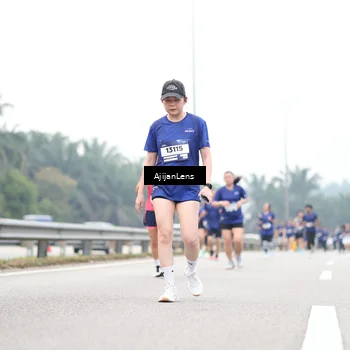 Runner Photo 7409451