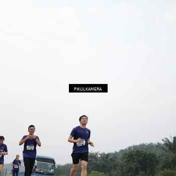 Runner Photo 7409465