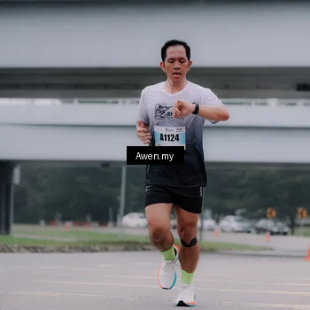 Runner Photo 7409479