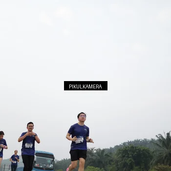 Runner Photo 7409513