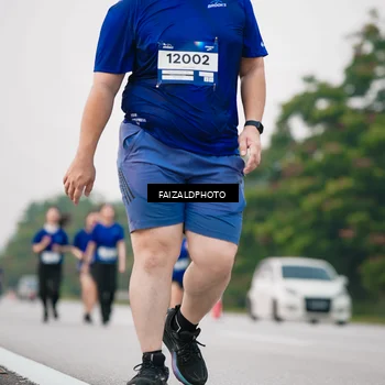Runner Photo 7409551