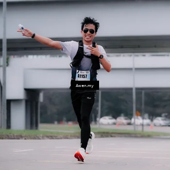 Runner Photo 7409580
