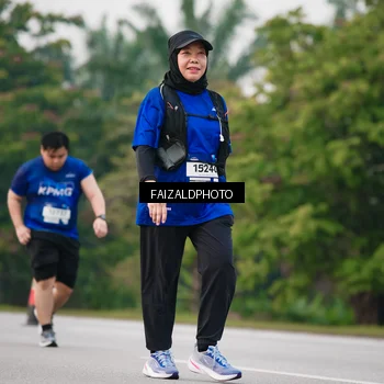 Runner Photo 7409582