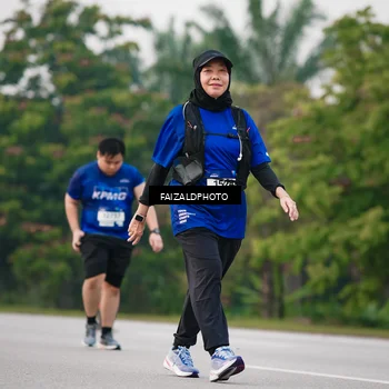 Runner Photo 7409592