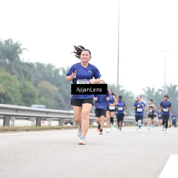 Runner Photo 7409595