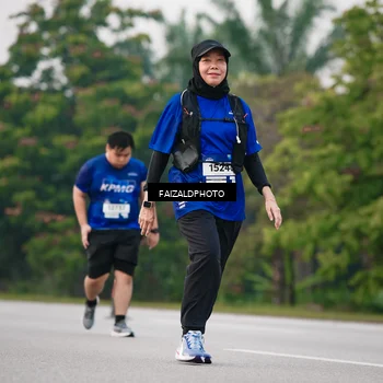 Runner Photo 7409599