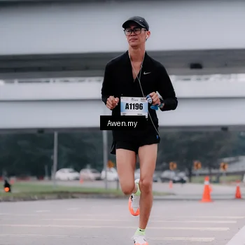 Runner Photo 7409615