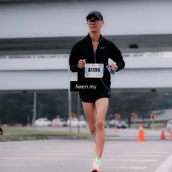Runner Photo 7409657