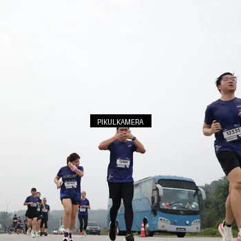 Runner Photo 7409659